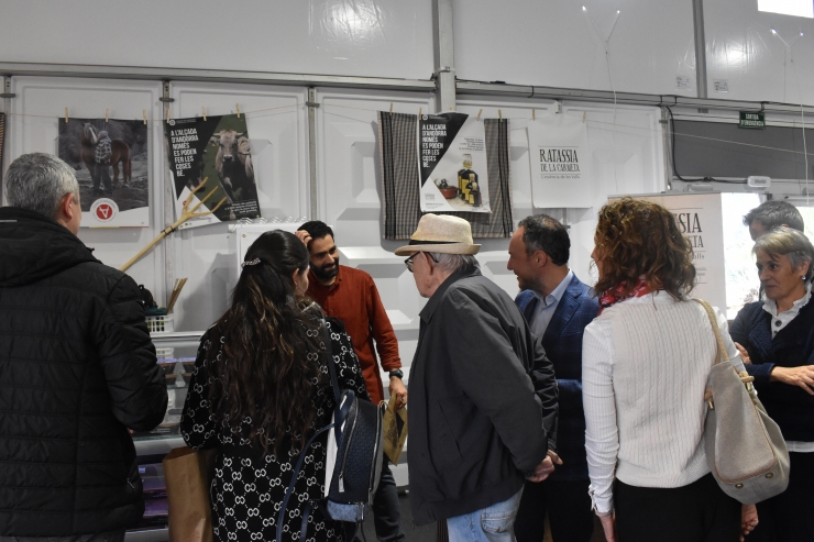 El cap de Govern, Xavier Espot, i la cònsol major d'Andorra la Vella, Conxita Marsol a l'espai dels productors nacionals.