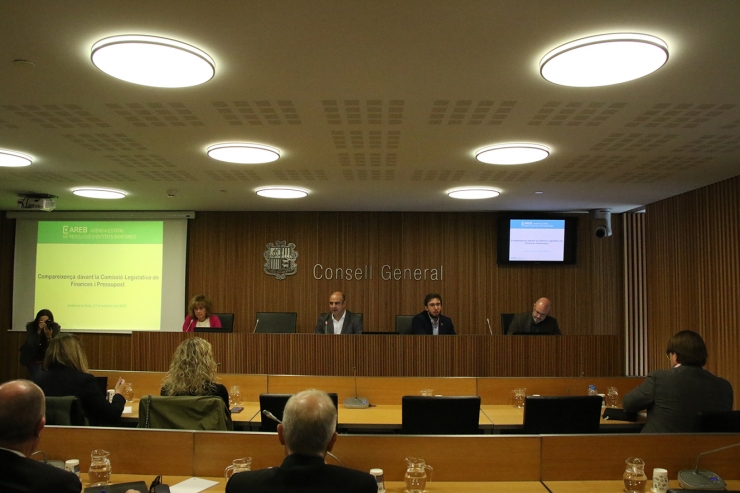 La presidenta del Consell d'Administració de l'AREB, Silvia Cunill, compareix davant la Comissió de Finances i Pressupost.