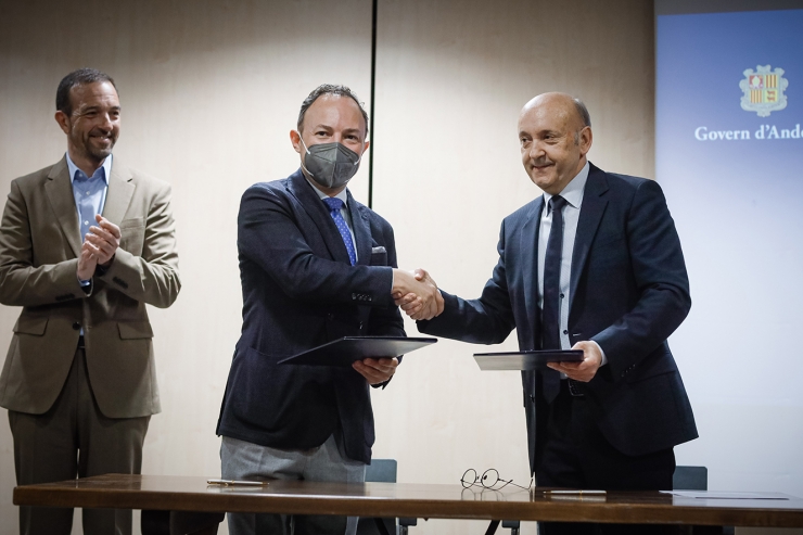 El cap de Govern en funcions, Xavier Espot, i el president de la Cambra de Comerç, Indústria i Serveis, Josep Maria Mas.