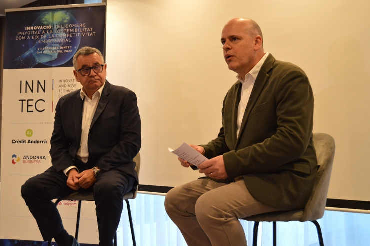 El president d'Actinn, Albert Moles i el clúster manager, Ignasi  Martín, en la roda de premsa de presentació de les setenes Jornades  Inntec.
 