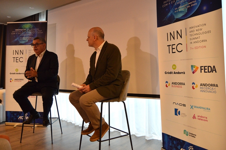 El president d'Actinn, Albert Moles i el clúster manager, Ignasi  Martín, en la roda de premsa de presentació de les setenes Jornades  Inntec.
 