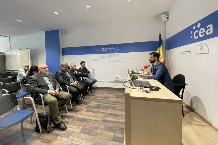 La roda de premsa d'aquest dijous de l'Associació de Transports Públics de Viatgers d'Andorra (ATVA).