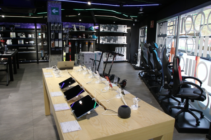 La nova botiga d'IO:Electro&Home ubicada a l'avinguda Tarragona d'Andorra la Vella.