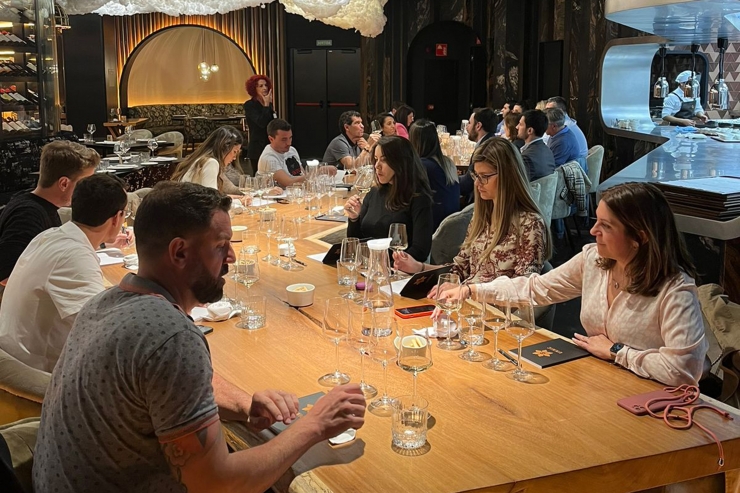 L'ambient al restaurant d'Unnic durant un àpat.