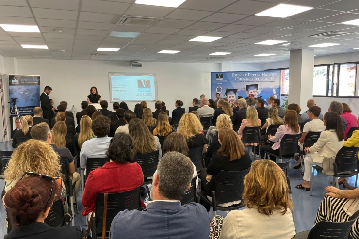 La cerimònia d'inauguració del nou curs a Vatel Andorra.