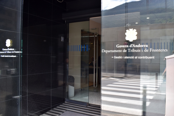 La façana del departament de Tributs i Fronteres.