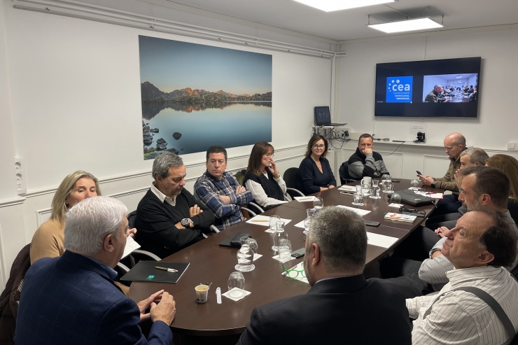 La reunió entre patronal i sindicats que ha tingut lloc aquest dilluns.