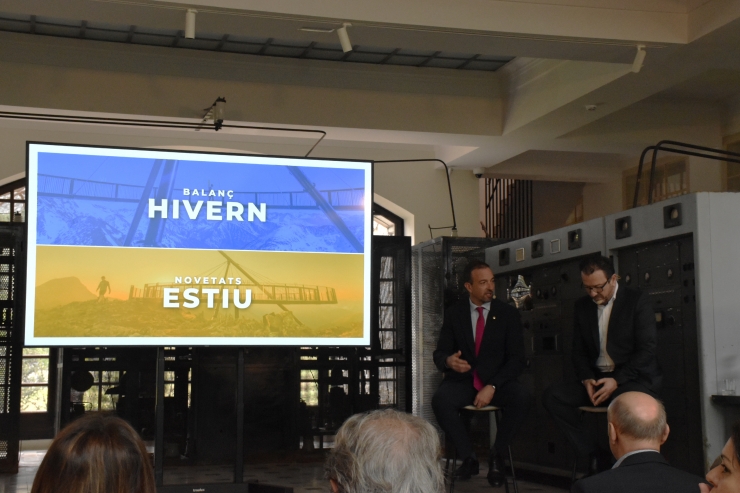 El ministre de Turisme i Comerç, Jordi Torres, i el director general d’Andorra Turisme, Betim Budzaku en la presentació d'aquest dimarts.