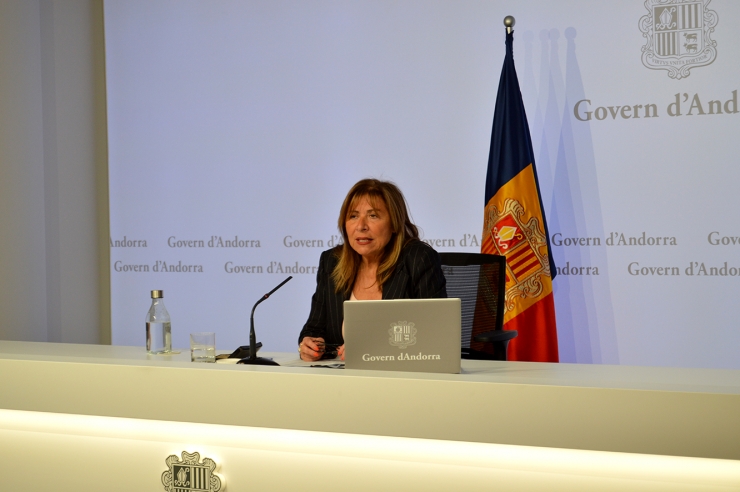 La ministra de Presidència, Economia, Treball i Habitatge, Conxita Marsol, durant una roda de premsa.
 