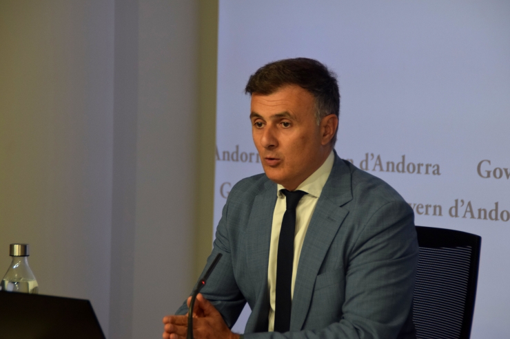 El secretari d'Estat de Transformació Digital i Telecomunicacions, Marc Rossell, explicant les novetats de la nova estratègia de ciberseguretat del país.