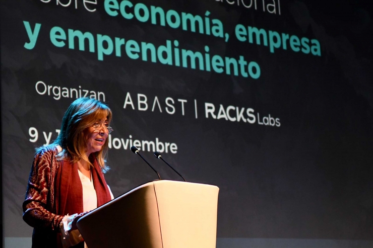 La ministra de Presidència, Economia, Treball i Habitatge, Conxita Marsol, durant la inauguració de l’Andorra Economic Forum.