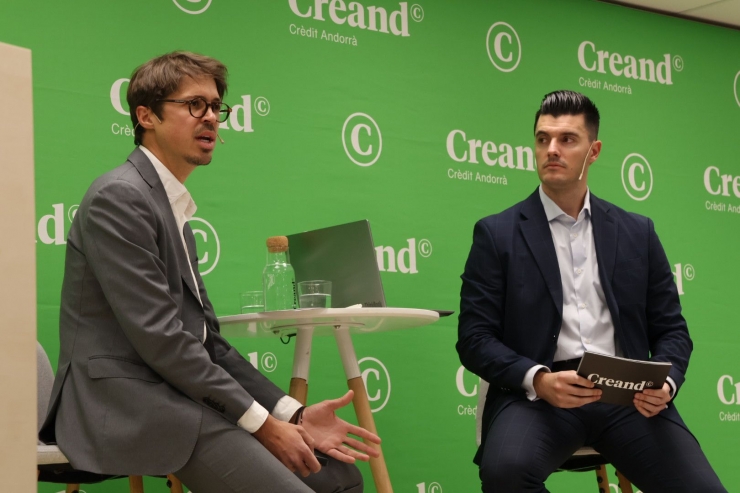 Un moment de la conferència 'Descobreix el private equity: la clau per diversificar les teves inversions' de Creand Crèdit Andorrà.
 