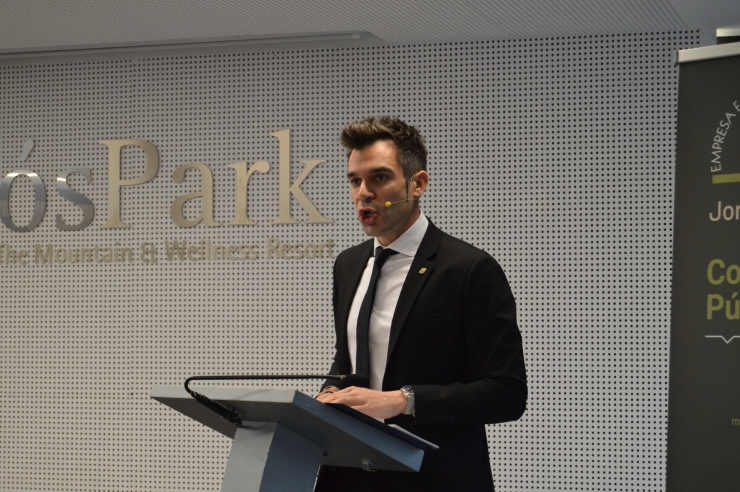 Un moment de la intervenció del secretari d'estat de Transició Energètica, Transports i Mobilitat, David Forné.