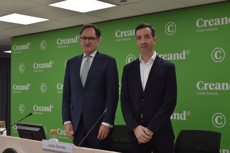 El conseller delegat de Creand Crèdit Andorra, Xavier Cornella, i el president de la Trobada Empresarial al Pirineu, Josep Serveto, durant la presentació de la 36a edició.