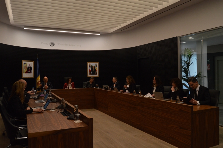Un moment de la sessió de consell de comú d'aquest dilluns a Escaldes-Engordany.