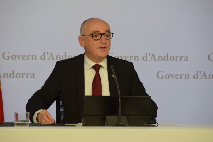 El ministre de Finances, Ramon Lladós, presentant l'estat dels comptes del 2024.