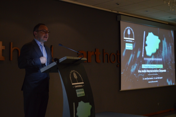 El cap de Govern, Xavier Espot, durant la seva intervenció en la presentació de l'estudi macroeconòmic que ha encarregat l'EFA.