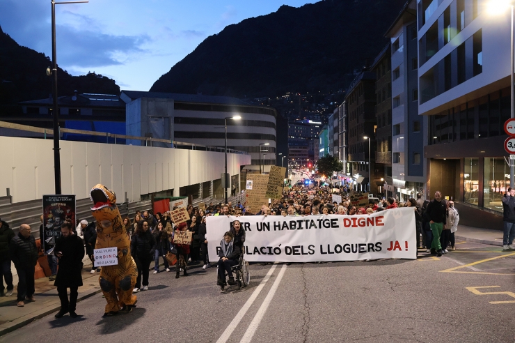 Un moment de la protesta del passat mes d'abril per reclamar un habitatge signe.