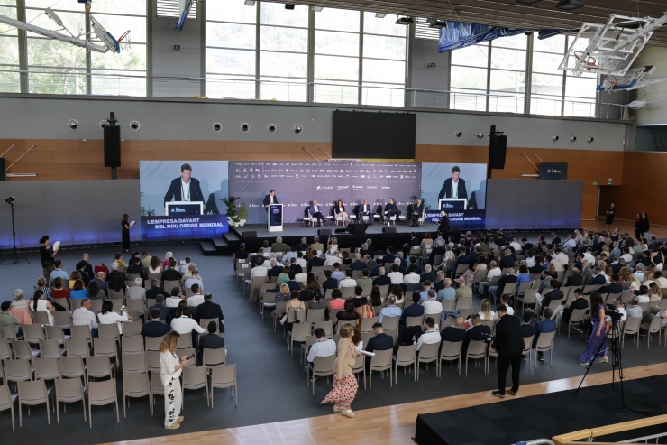 Un moment de la taula rodona 'Estratègies empresarials', a càrrec del president i la consellera delegada de Vèrtix, Felip i Elena Massot; i el president i el CEO de Morillas Brand Consultants, Lluís i Marc Morillas.

