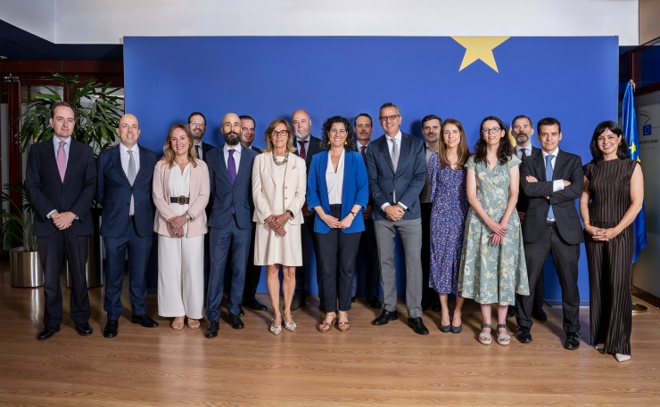 L'acte de signatura dels acords amb onze institucions financeres del Programa de Garanties del Compartiment d'Estat InvestEU sota el FRA gestionat pel FEI celebrat el dijous 12 de juny a Madrid.