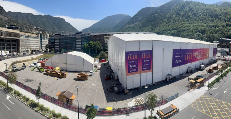 Vista aèria de l'envelat on actuarà el Cirque du Soleil.