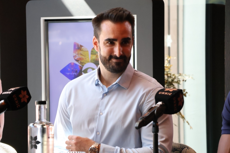 El director general del centre d'oci Unnic, José Fulgencio, durant la presentació de la renovació del conveni amb el BC MoraBanc Andorra.