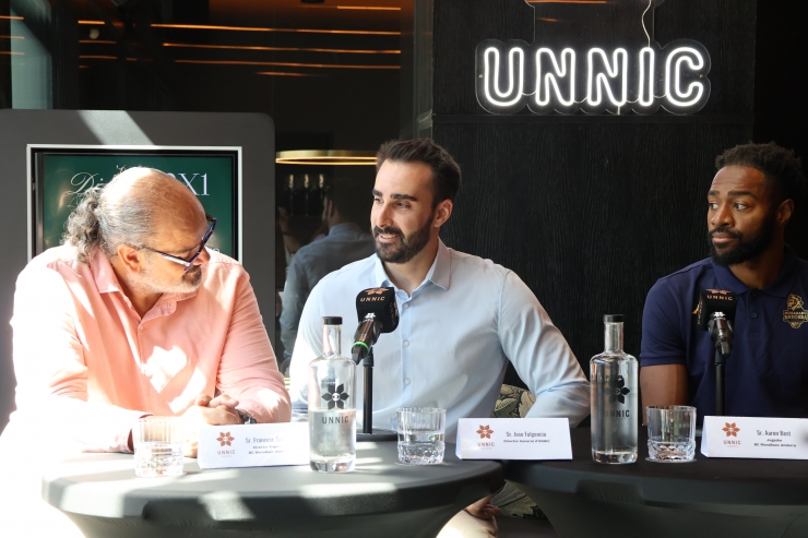 Un moment de la roda de premsa de presentació de la renovació del contracte entre el BC MoraBanc Andorra i el centre d'oci Unnic.