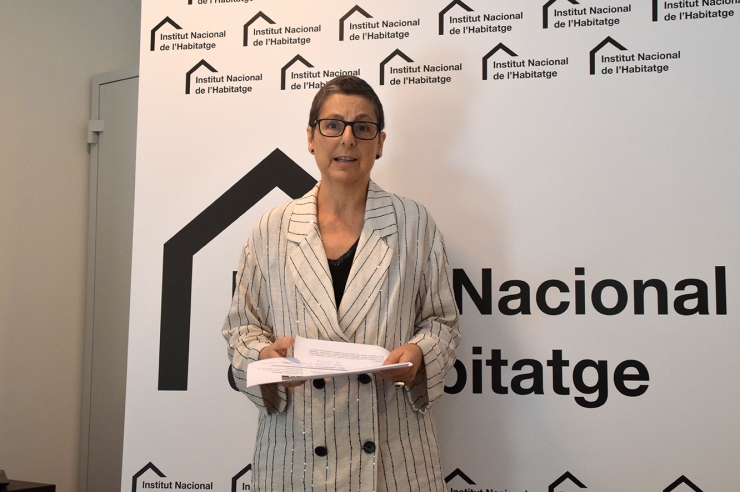 La presentació del cicle de conferències, a càrrec de la directora de l'Institut Nacional de l'Habitatge, Marta Alberch, aquest dimecres al matí.