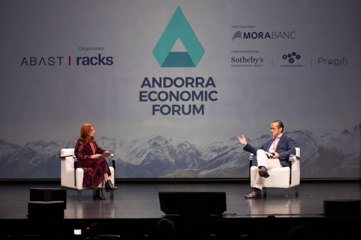 Un dels col·loquis que s'han celebrat durant l'esdeveniment.