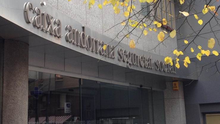 La façana de la CASS.
 