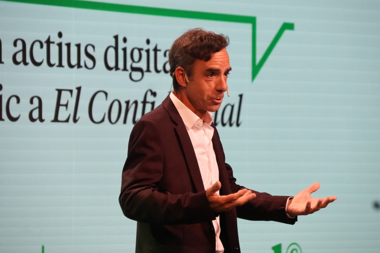 El moderador i economista Javier Molina, expert en actius digitals i col·laborador econòmic a El Confidencial.