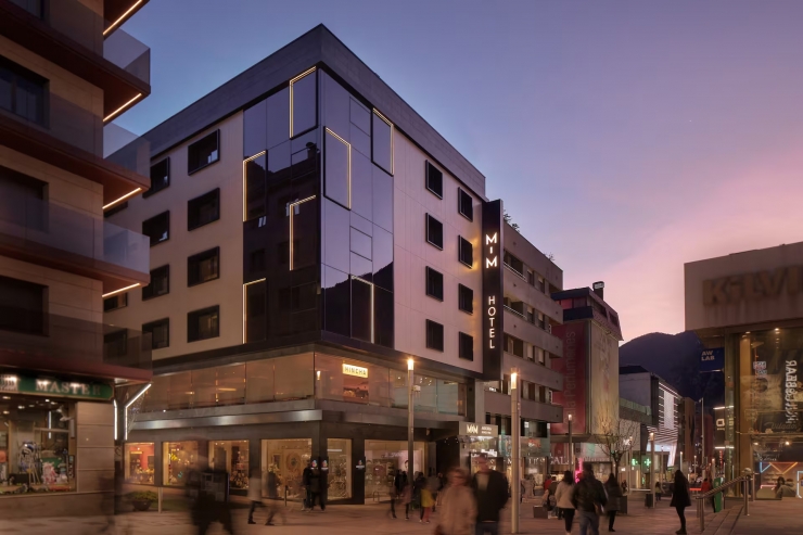 La façana de l'hotel MiM d'Andorra la Vella.