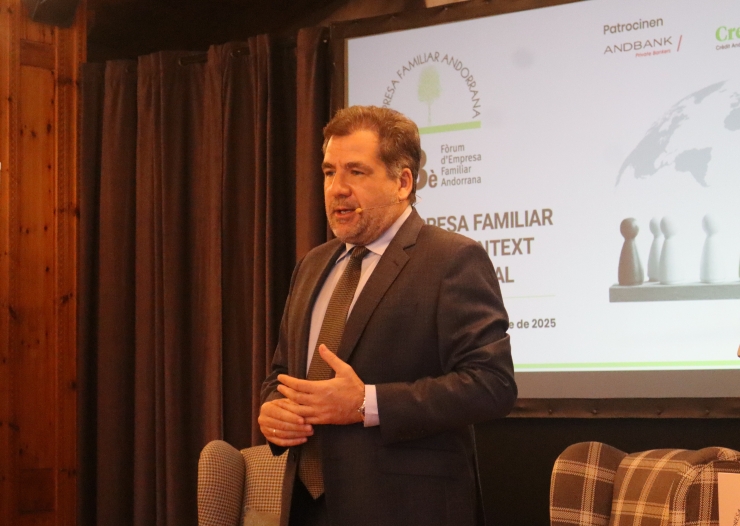 El doctor en ciència política i investigador al Real Instituto Elcano, Ignacio Molina, durant la ponència.