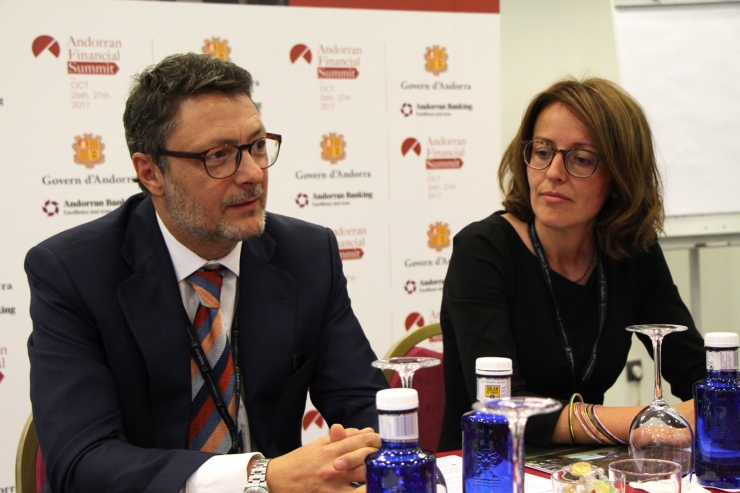 El president i la directora de l'ABA, Pedro Gonzàlez i Esther Puigcercós.