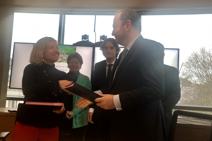 A l’acte de signatura han participat el director general de l’Agència de Promoció Econòmica francesa, Christophe Lecourtier, el secretari d’Estat per a la Diversificació Econòmica i la Innovació, Josep Maria Missé, i la directora d’Andorra Desenvolupament i Inversió (ADI-Invest in Andorra), Judit Hidalgo.
