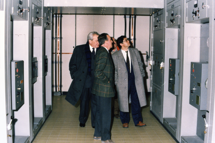 Un moment de l'acte institucional per formalitzar la creació de FEDA, l'any 1988.