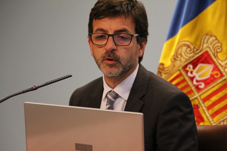 El ministre de Finances, Jordi Cinca, durant la roda de premsa d'aquest dimarts.