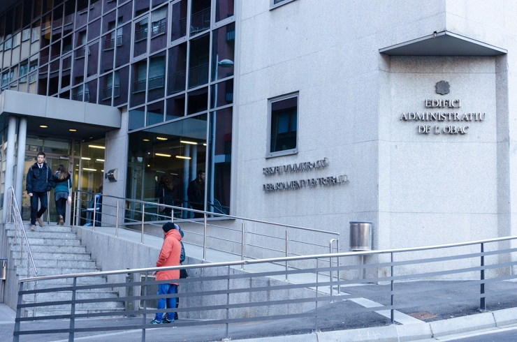 Entrada al servei d'Immigració.