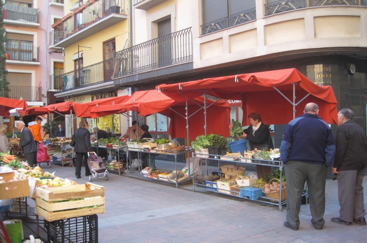 Parades del mercat a la plaça Patalín.