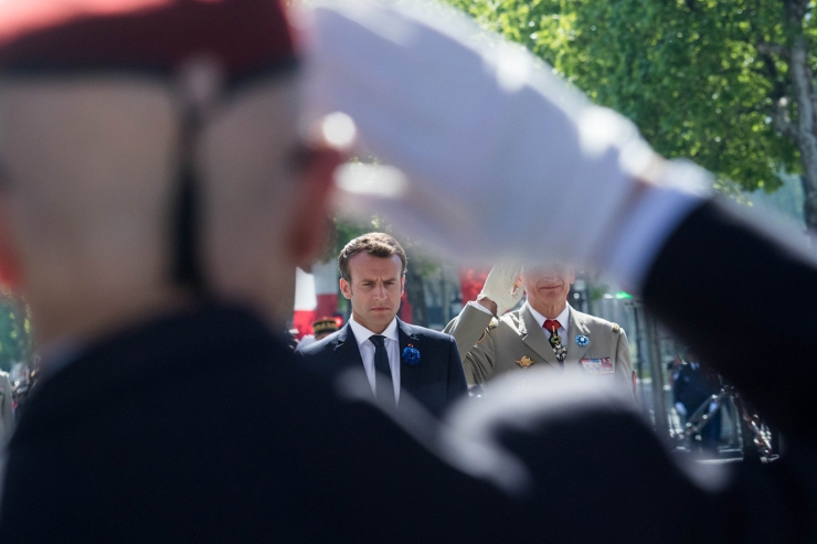 El president de França, Emmanuel Macron en una desfilada militar.