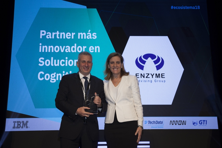 Lliurament del premi al 'partner' més innovador en solucions cognitives d'IBM.