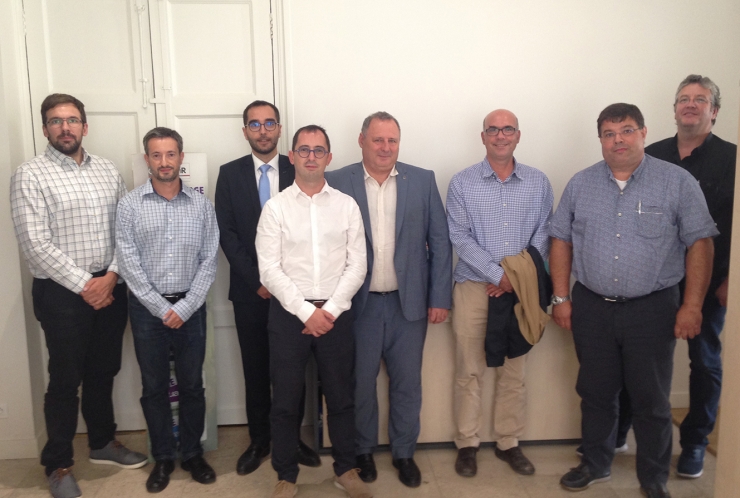 La delegació andorrana amb els representants de l’associació Qualit’EnR.
 
 
 