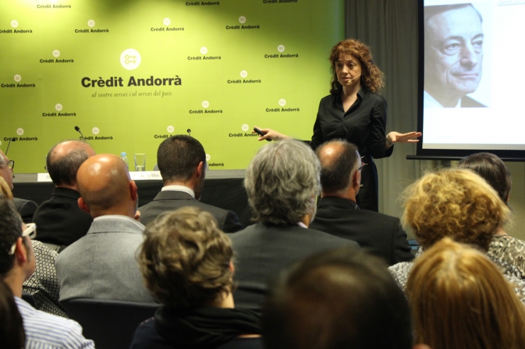 Una imatge anterior de Núria Mas durant una xerrada a Crèdit Andorrà.