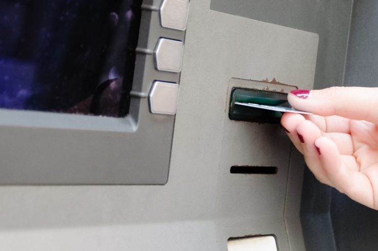 Un caixer automàtic en una fotografia d'arxiu.