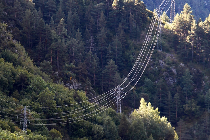 Una línia elèctrica.