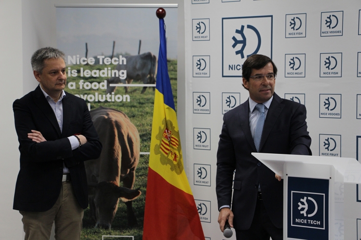 Un moment de la inauguracio del nou centre Nice Tech a Aixovall.