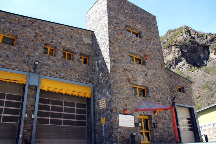 Instal·lacions de la ITV a Aixovall.