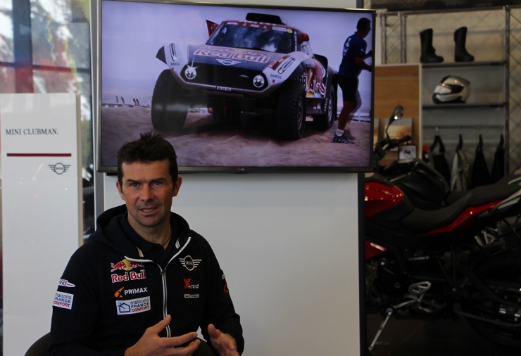 El pilot Cyril Despres durant la roda de premsa d'aquest divendres.