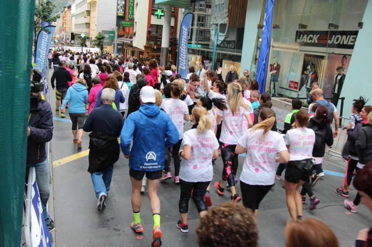 Una cursa pel centre del país.