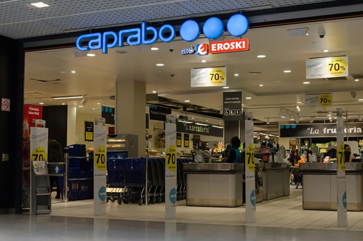 Supermercat Caprabo Eroski a l'illa Carlemany.